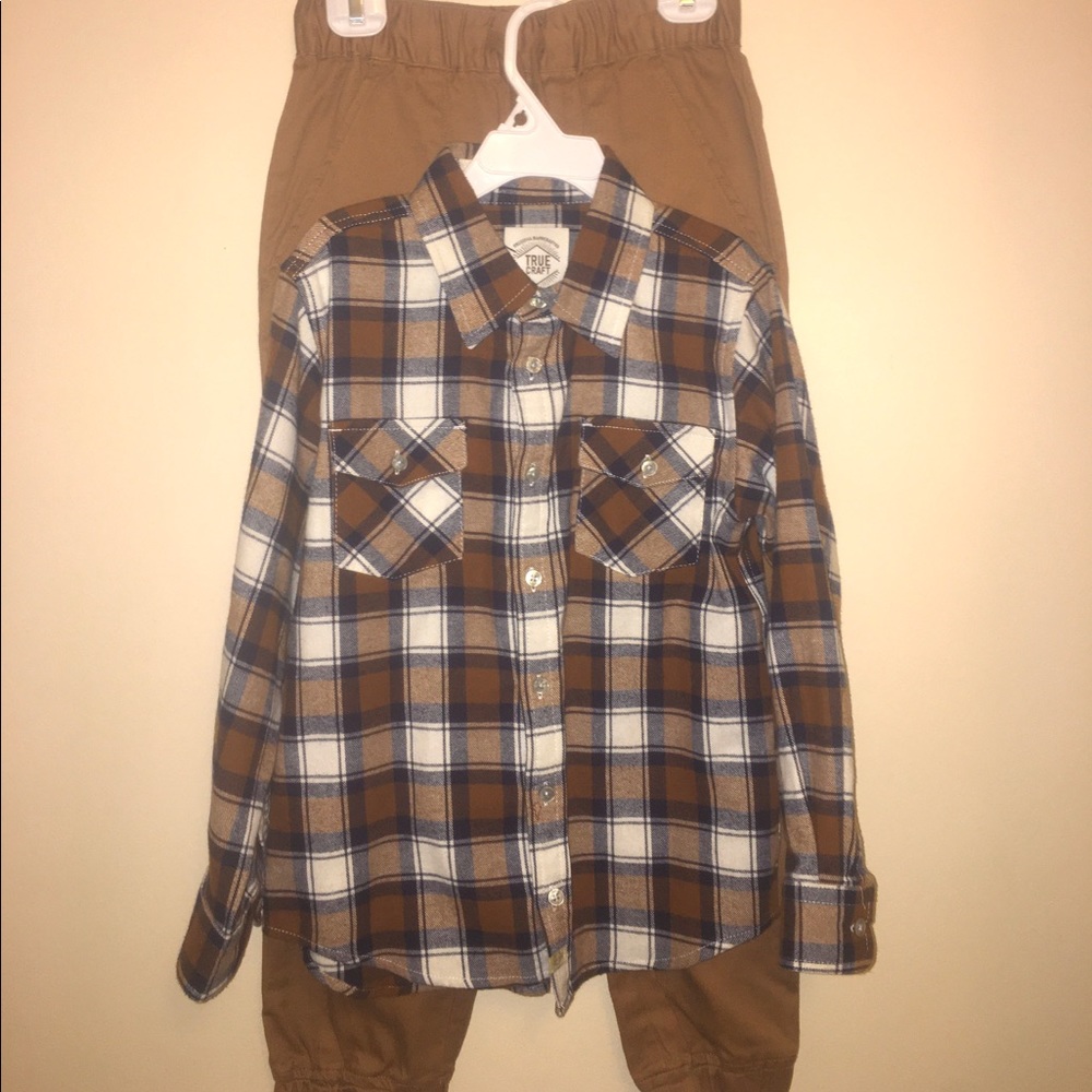 Boys 2 piece True Craft outfit- NWOT